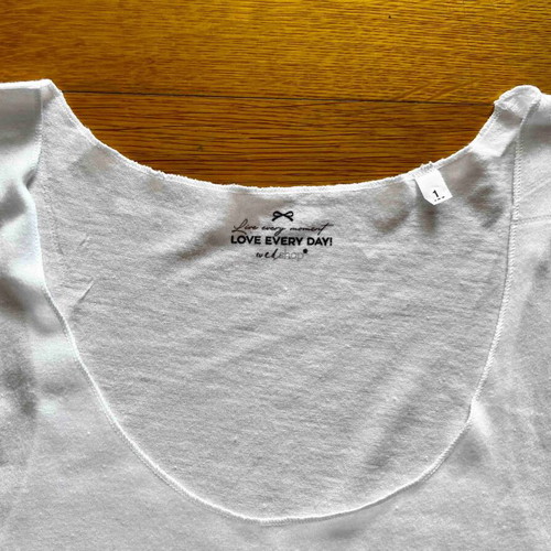White shirt with inscription like new, size S-M