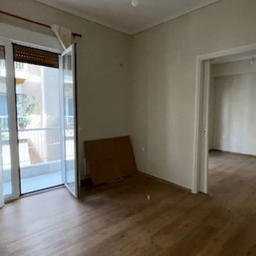 Διαμέρισμα στην Κυψέλη 69 τ.μ., 1 υπνοδωμάτιο, 1 μπάνιο, βεράντα, ανελκυστήρας