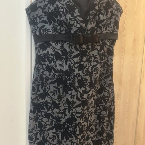 Rinascimento Jacquard dress size M like new, made in Italy