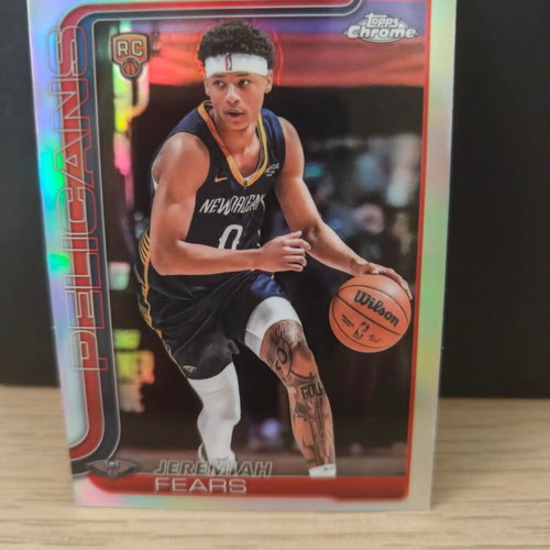 Jeremiah Fears 2025-26 Topps Chrome Skylight Refractor Rookie Card new