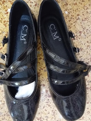 Bozikis ballet flats size 36 black like new with 3 straps