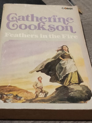 Feathers in the Fire βιβλίο μεταχειρισμένο, Αγγλικά