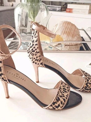 Essentiel women's sandals used animal print size 37