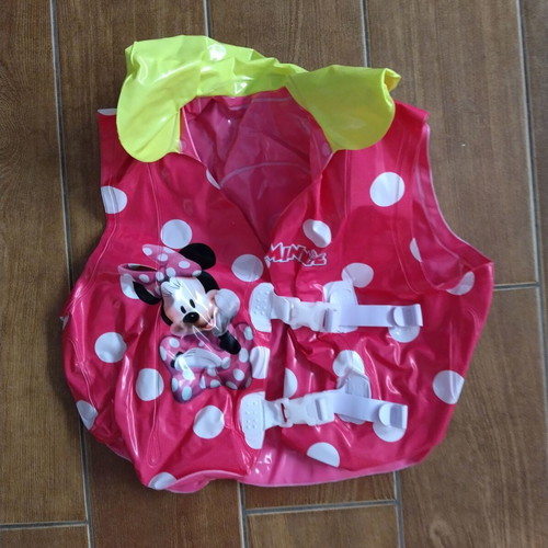 Bestway Minnie Life Jacket vest like new for ages 3-6