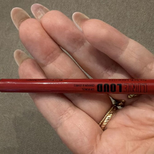 NYX lip pencil red like new
