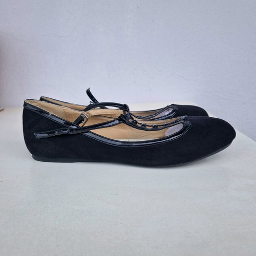 Wallis black ballerinas like new with patent detail