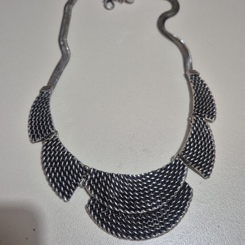 Set of necklaces, gold and silver color