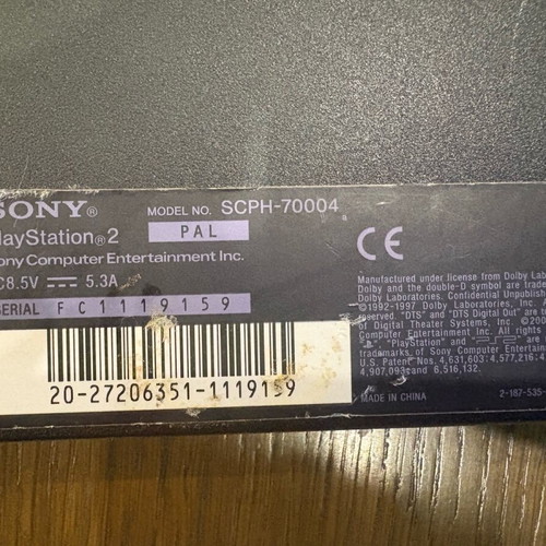 PlayStation 2 slim μεταχειρισμένο για ανταλλακτικά με πρόβλημα στην τροφοδοσία και το cd drive