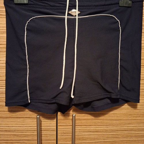Diver men's swim shorts large used, black and blue