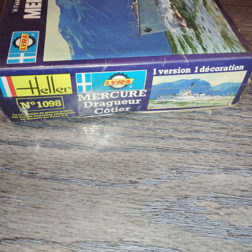 Modeling set from Greek company Lyra and Heller