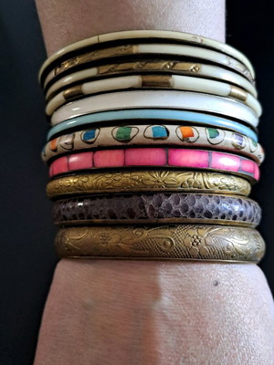 Set of 11 used vintage boho ethnic women's bangles