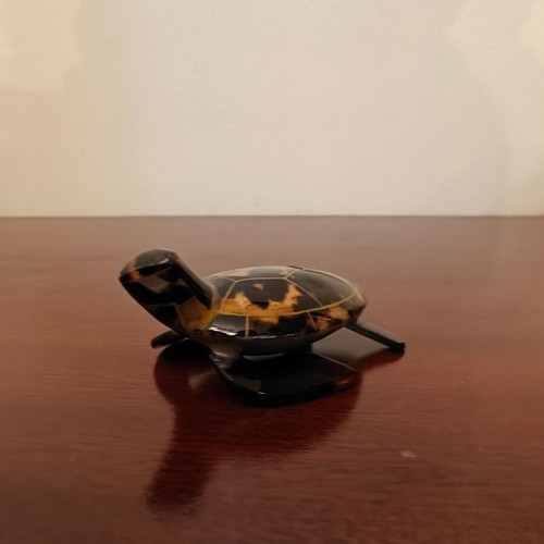 Decorative small turtle like new