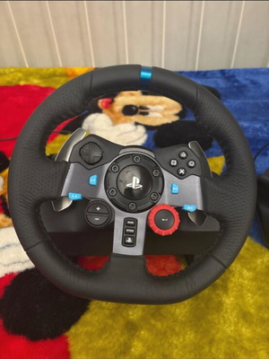 Logitech G29 състезателен волан като нов за PS5 PS4 PS3