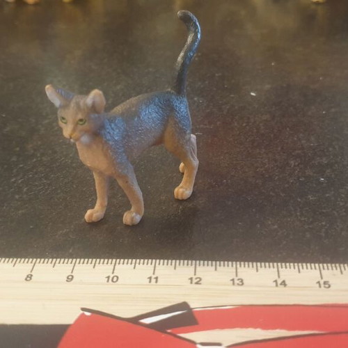 Schleich Cat Figure like new