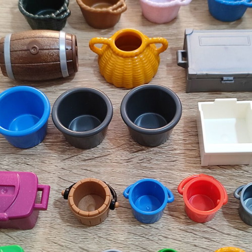 Playmobil baskets, buckets and chests set used