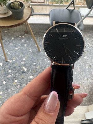 Dw Daniel Wellington watch black like new