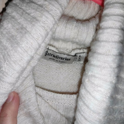 Knit sweater used with short neck, white, size M