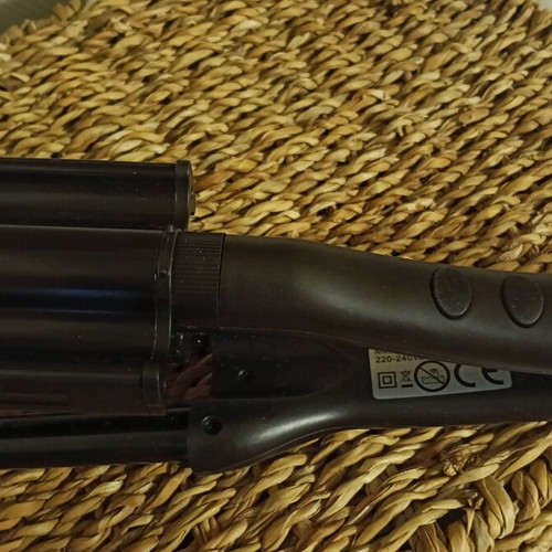 HairTech Vang 049 hair curler used for wavy hair