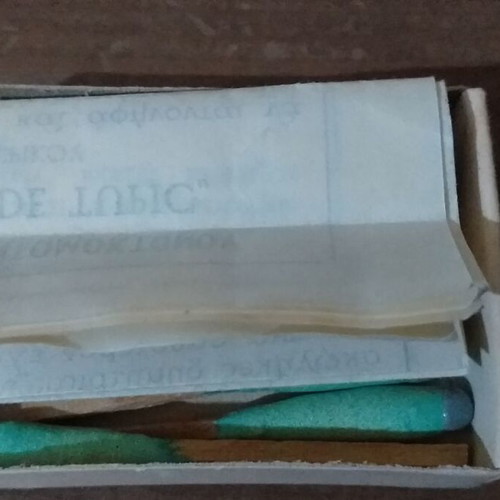Tison Tupic insecticide matches used, box of 10