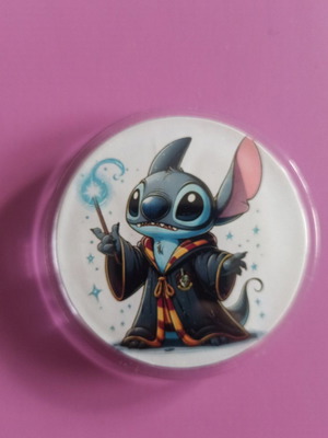 Stitch pin new 6x6 centimeters