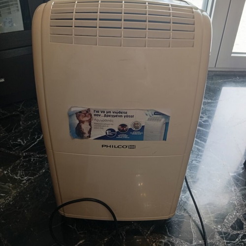 Philco PDH-716EA dehumidifier like new