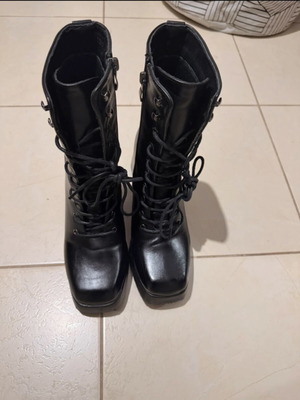 Luigi boots used with heel and platform black size 38