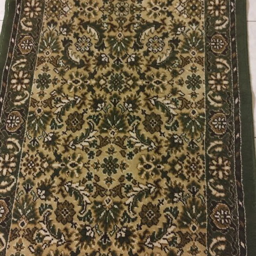 Bedroom rugs like new, 2 rugs 1.70x0.80 and 1 rug 3.05x0.80