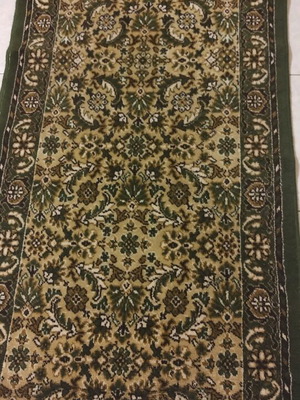 Bedroom rugs like new, 2 rugs 1.70x0.80 and 1 rug 3.05x0.80