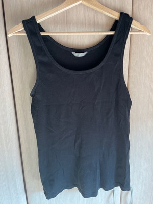 Μαύρη αμάνικη μπλούζα Marks & Spencer σαν καινούργια, βαμβακερή, μέγεθος XL