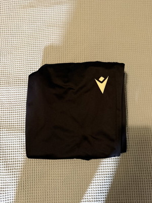 Macron black sportswear like new