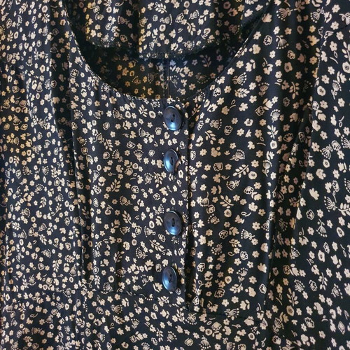 Maxi dress On Line like new, black and white floral with buttons