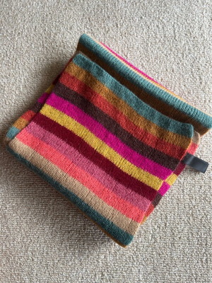 Accesorize multicolor scarf like new, 180x25