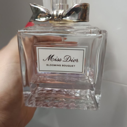 Miss Dior authentic cologne