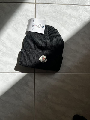 Moncler Black Ribbed Beanie New