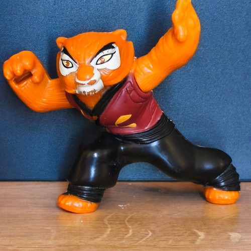 2011 Kung Fu Panda McDonald's figure