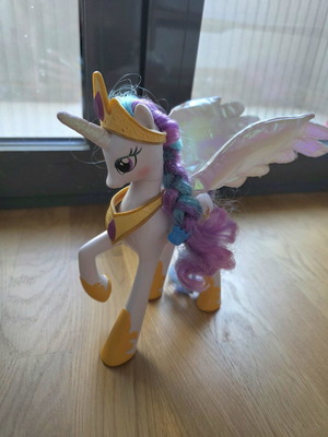 Princess Celestia My Little Pony G4 Friendship Is Magic Light & Sounds like new