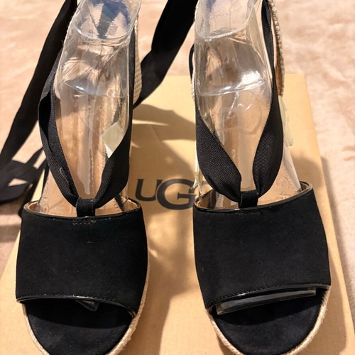 Ugg black platform shoes like new