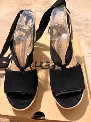 Ugg black platform shoes like new