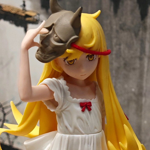 Shinobu Oshino (Bakemonogatari) 22cm PVC figure new