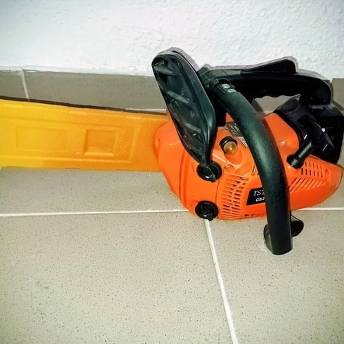 Chainsaw TST CRAFT CS2500 like new, 25.4V, 2-stroke, 30cm bar