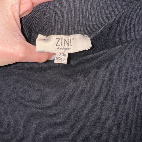 Zini Boutique knitted midi skirt like new, black with yellow stripe