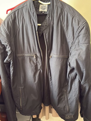 Harley Davidson xxl μπουφάν μηχανής μεταχειρισμένο με τρυπούλα