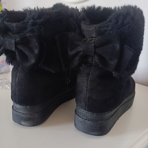 Fur women's ankle boots with bow, used, size 36, black