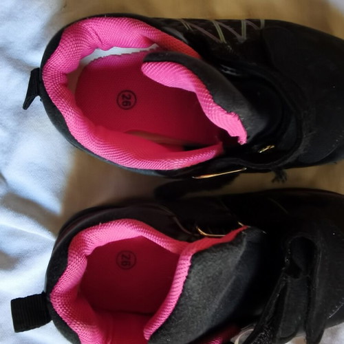 Children's sports shoes used, size 26
