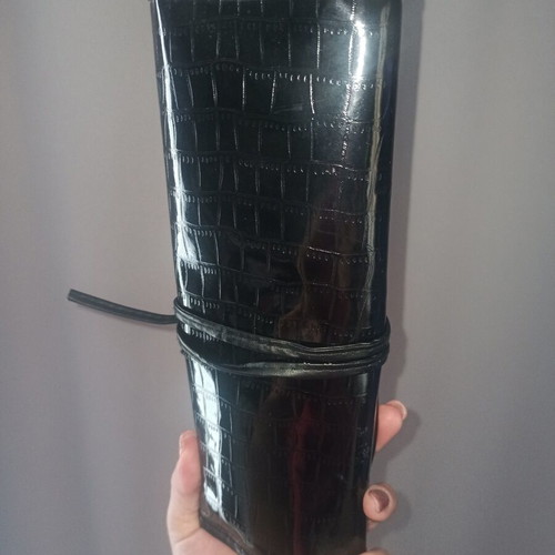 Makeup Brush Case like new, black synthetic croco texture