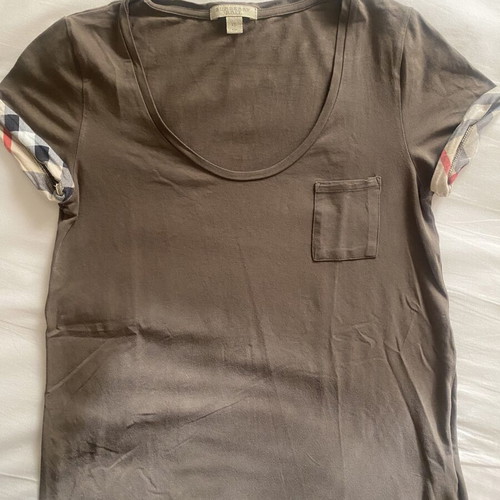 Burberry blouse like new, size XS with stretch fabric