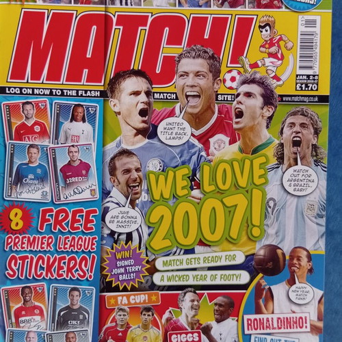 Match Football Magazine issue 2-8/1/2007 like new with Chelsea posters