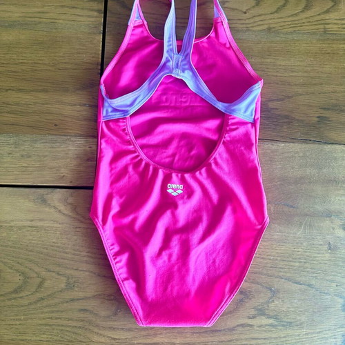 Arena onepiece swimsuit for girls size 6-7 like new, pink