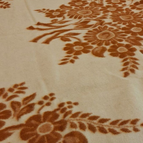 Wool blanket double size, like new, 100% pure virgin wool Biocarpets