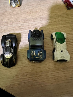 Hot Wheels Batmobile, Gold Custom Ford Bronco and Phantom Racer like new